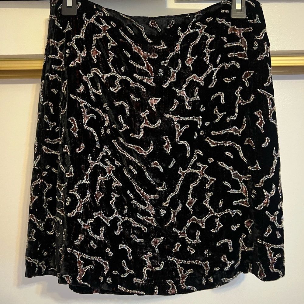 Club Monaco beaded skirt , size 8, gorgeous!!